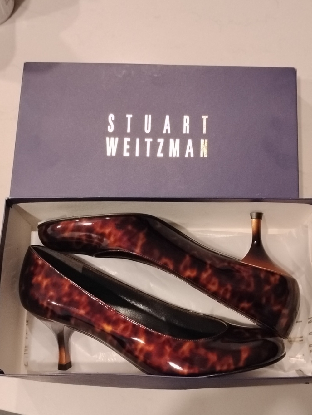 Stuart Weitzman Karma Tortoiseshell Patent Kitten Heels - Brown/Amber